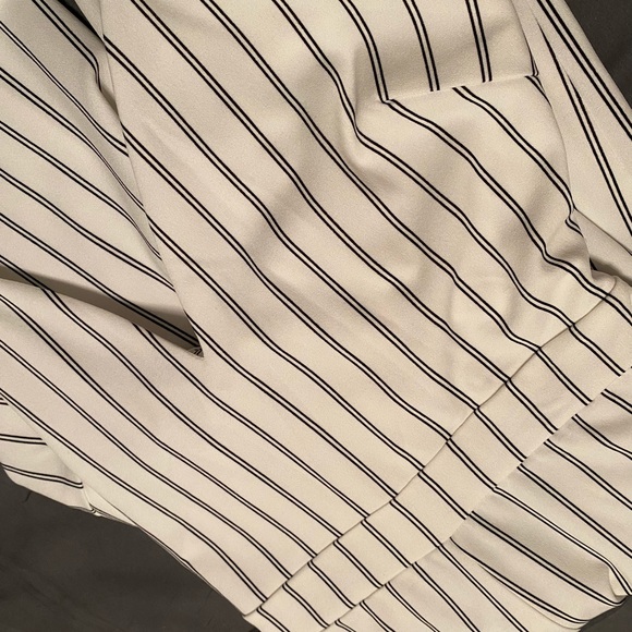 Black and White Striped Jumper - Picture 4 of 4